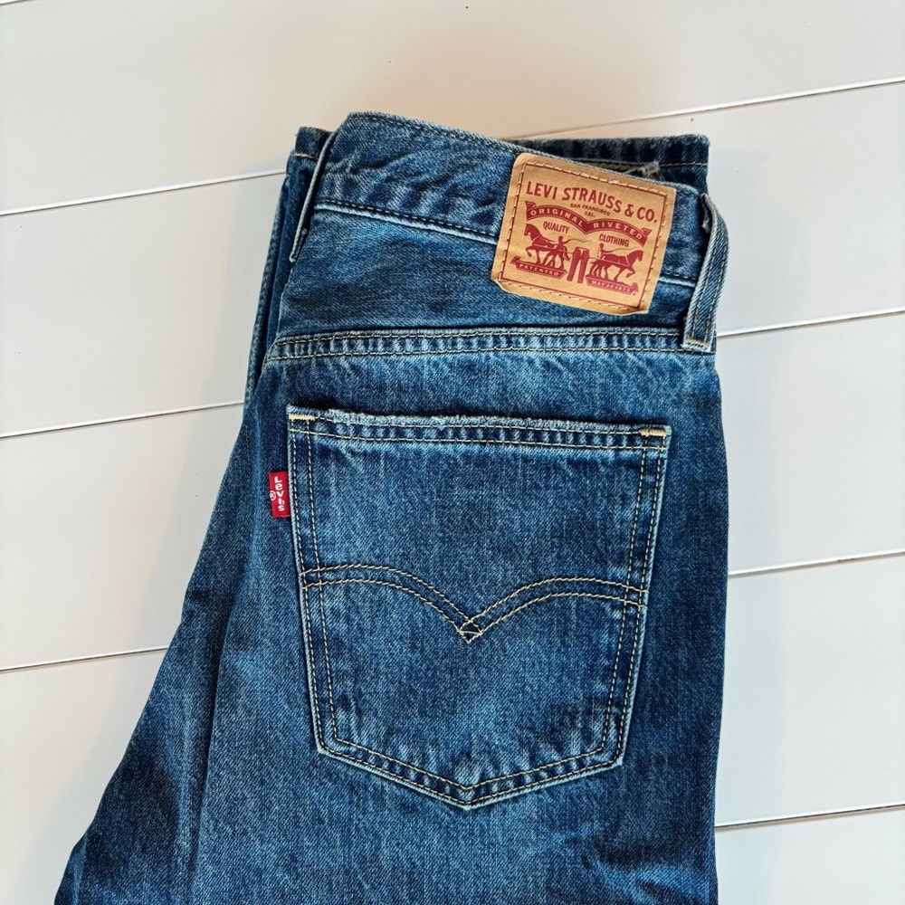 Levi's Straight Jeans